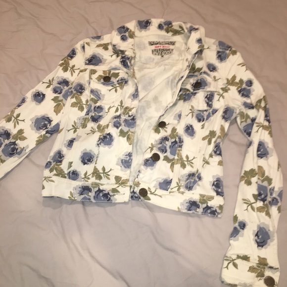 Floral Denim Jacket - Picture 2 of 5